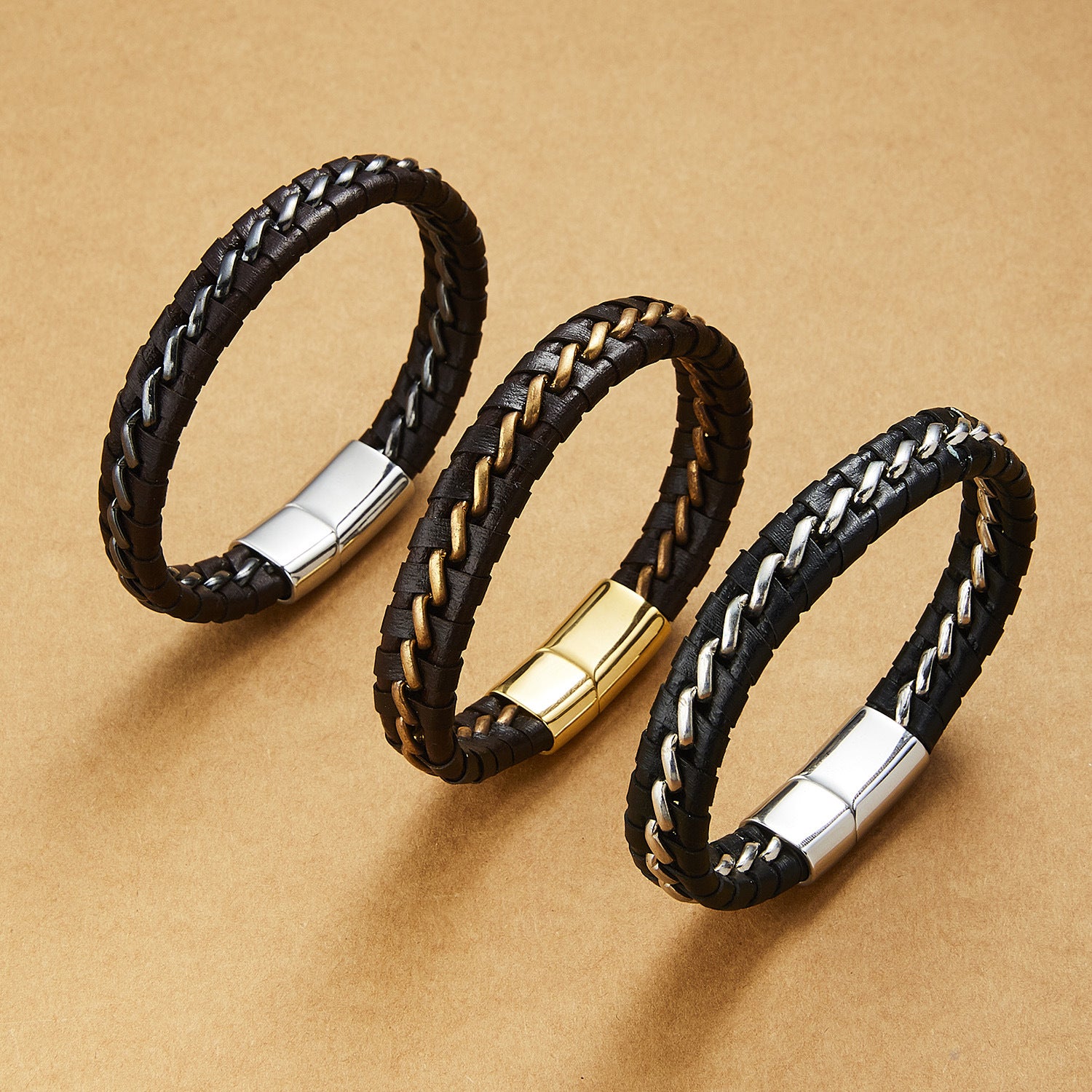 Men's leather bracelet