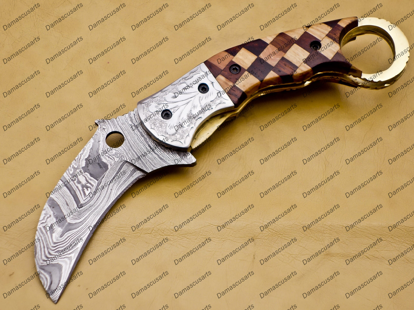 Damascus Folding Pocket knife Karambit Knife Hunting knife with Free Damascus Keychain Knife Handle Wood with Leather Sheeth