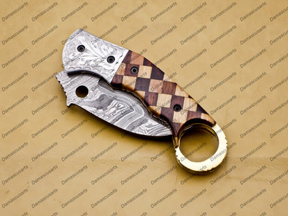 Damascus Folding Pocket knife Karambit Knife Hunting knife with Free Damascus Keychain Knife Handle Wood with Leather Sheeth