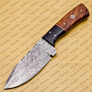 Personalized Custom Hand-Made Forged Hunter Knife Damascus Steel Bowie Knife Handle Tali Wood With Leather Sheath