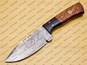 Personalized Custom Hand-Made Forged Hunter Knife Damascus Steel Bowie Knife Handle Tali Wood With Leather Sheath